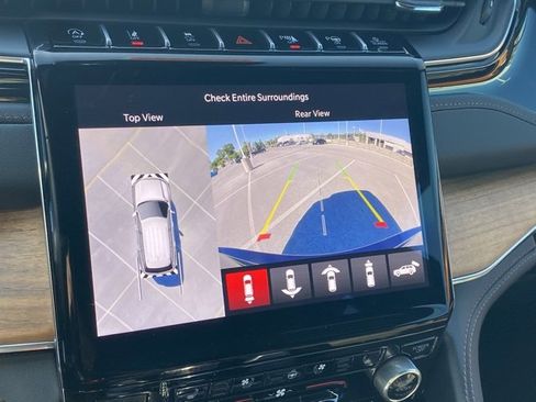 New 2025 Jeep Grand Cherokee Summit image 23