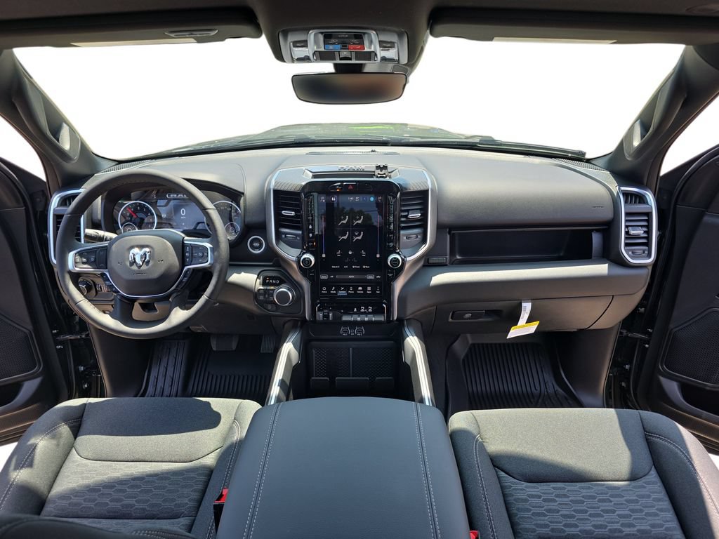 New 2026 RAM 1500 Big Horn AWD/4WD image 9