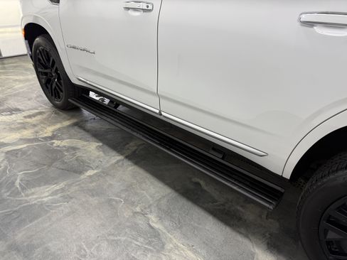 Used 2024 GMC Yukon Denali AWD/4WD image 39