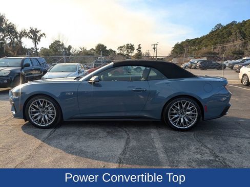 Used 2025 Ford Mustang GT Premium image 7