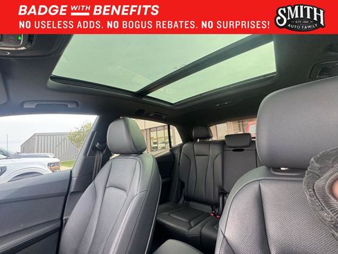 Used 2023 Audi Q8 Premium Plus AWD/4WD image 19