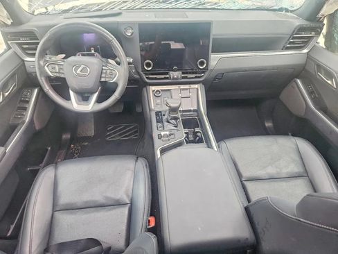 Used 2024 Lexus GX 550 w/ Cold Area Package AWD/4WD image 8