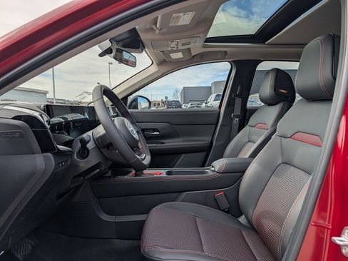 New 2026 Nissan Kicks SR w/ SR Premium Package AWD/4WD image 5