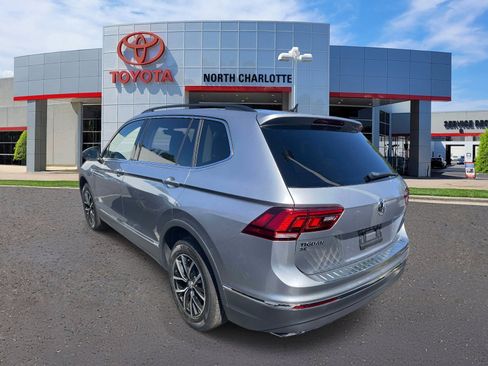 Used 2021 Volkswagen Tiguan SE FWD image 5