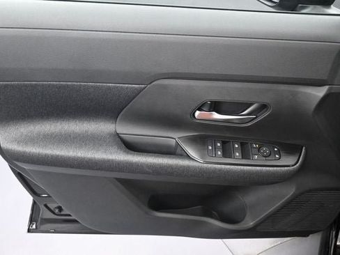 New 2026 Nissan Kicks SV w/ Cold Weather Package AWD/4WD image 21