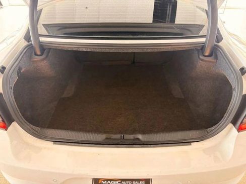 Used 2022 Dodge Charger SXT RWD image 14