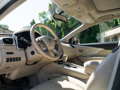 Used 2015 Nissan Murano Platinum w/ Platinum Technology Package FWD image 20