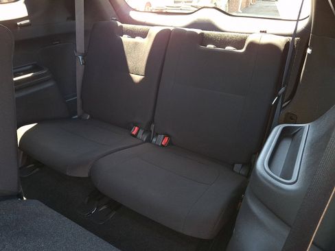 Used 2018 Mitsubishi Outlander SE FWD image 10
