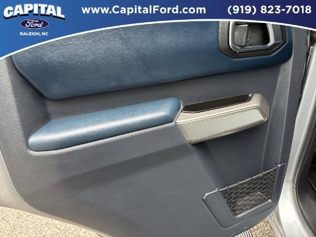 Used 2023 Ford Bronco Outer Banks AWD/4WD image 17