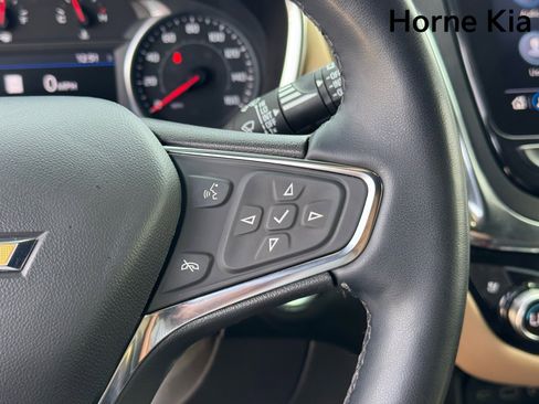 Used 2023 Chevrolet Equinox Premier FWD image 19