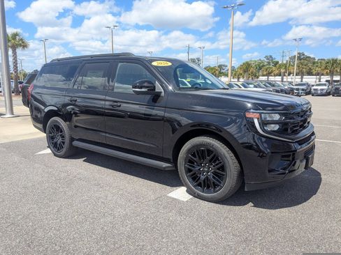 New 2026 Ford Expedition Max Platinum w/ Stealth Appearance Package AWD/4WD image 2