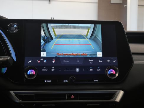 Used 2023 Lexus RX 350 Premium image 16