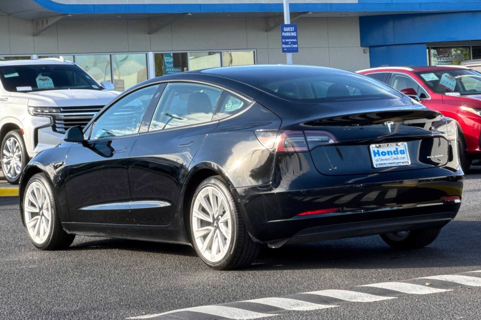 Used 2022 Tesla Model 3 Long Range AWD/4WD image 3