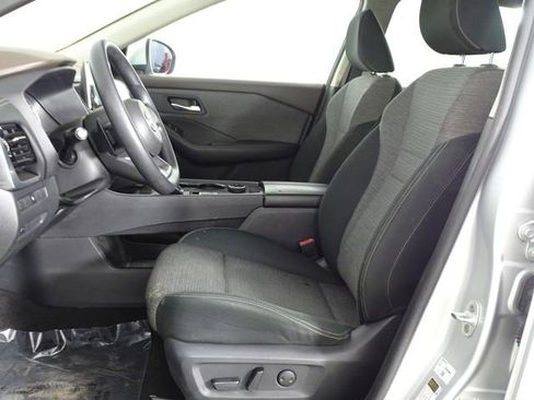Used 2022 Nissan Rogue SV AWD/4WD image 9