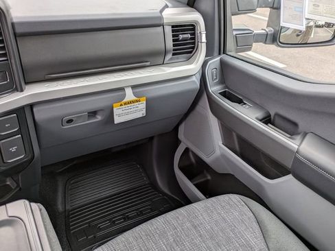 New 2026 Ford F450 XLT w/ FX4 Off-Road Package AWD/4WD image 17