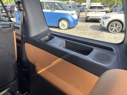 New 2025 Volkswagen ID. Buzz Pro S RWD image 26