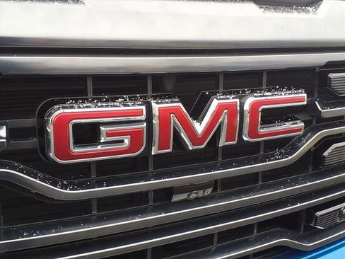Used 2024 GMC Sierra 1500 AT4 w/ Technology Package image 24