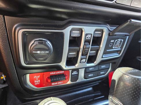 Used 2020 Jeep Gladiator Mojave AWD/4WD image 25
