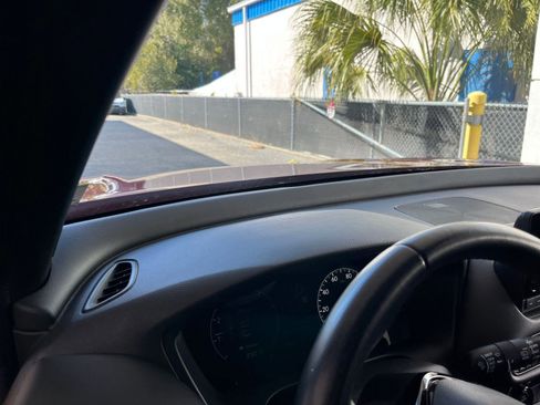 Used 2025 Honda HR-V Sport image 34