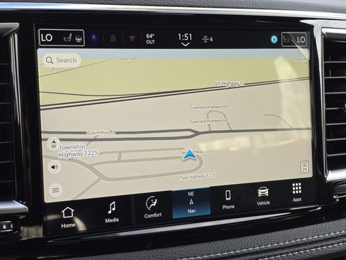 New 2026 Chrysler Pacifica Limited image 4