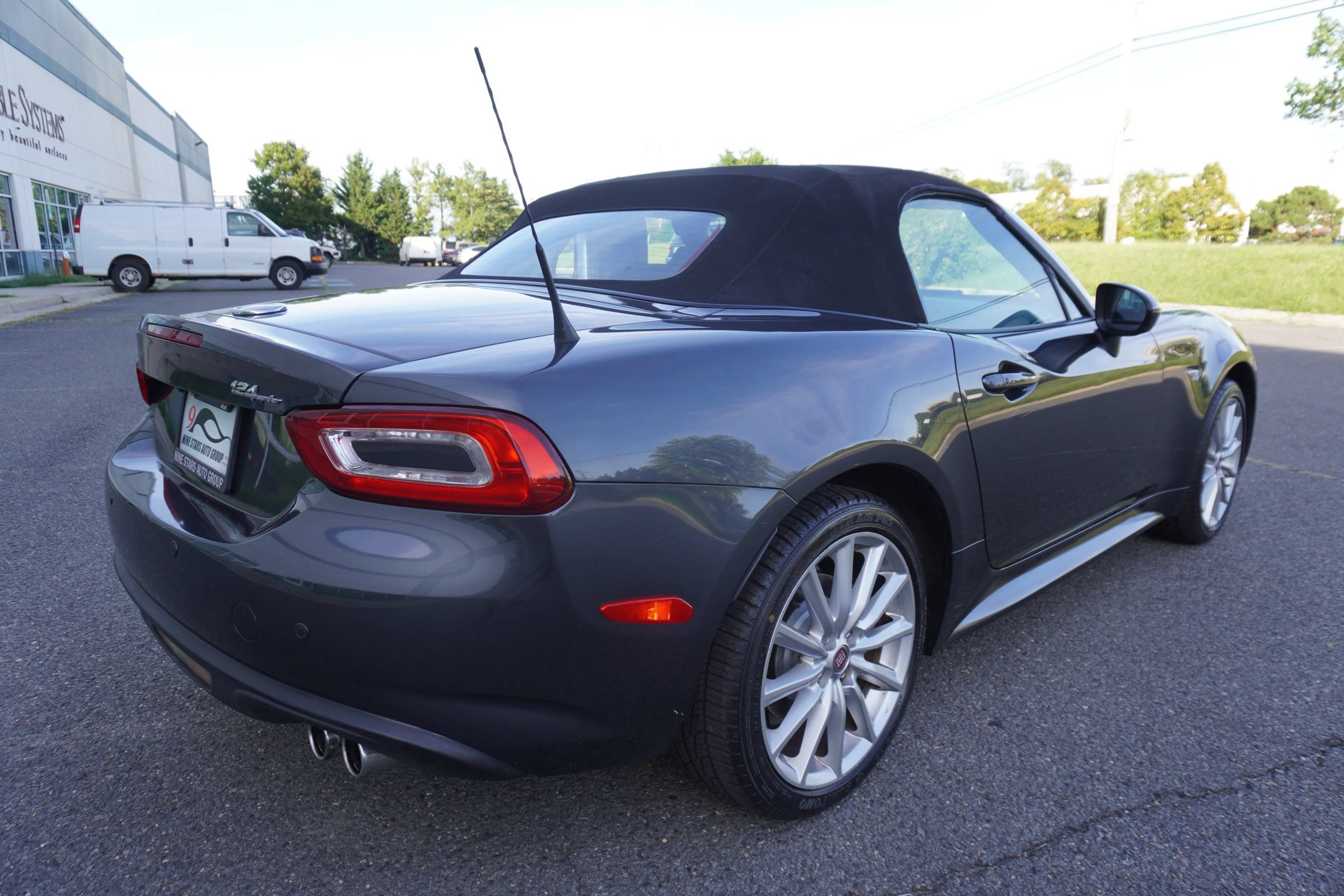 Used 2017 FIAT 124 Spider Lusso RWD image 7