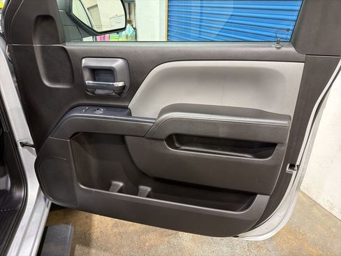 Used 2018 Chevrolet Silverado 1500 W/T w/ WT Convenience Package AWD/4WD image 19