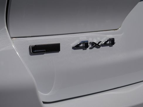 Used 2023 Jeep Grand Cherokee L Laredo AWD/4WD image 20