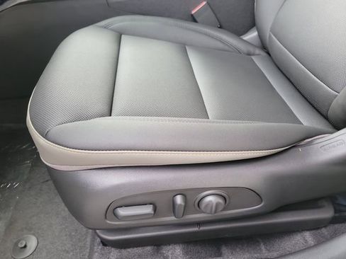 New 2026 Chevrolet Trax ACTIV w/ Driver Confidence Package image 16