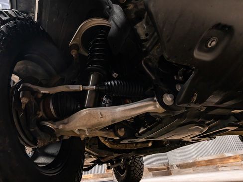 Used 2023 Ford Bronco Wildtrak image 13