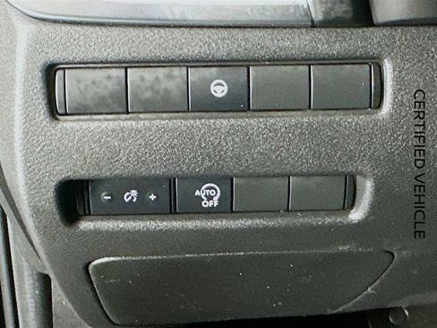 Certified 2023 Nissan Rogue SV FWD image 12