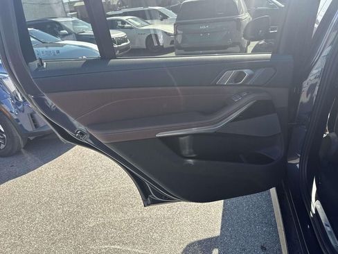 Used 2019 BMW X7 xDrive40i w/ Premium Package AWD/4WD image 11
