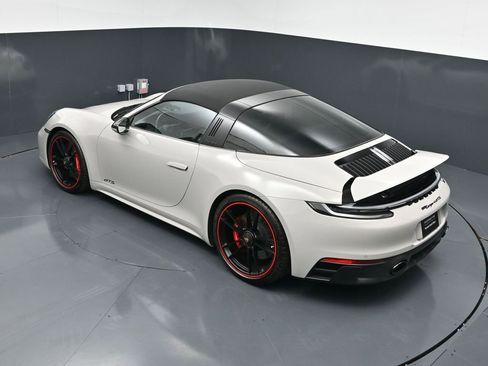 Certified 2024 Porsche 911 Targa 4 GTS AWD/4WD image 14