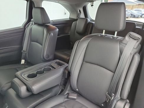 Used 2024 Honda Odyssey Touring image 13