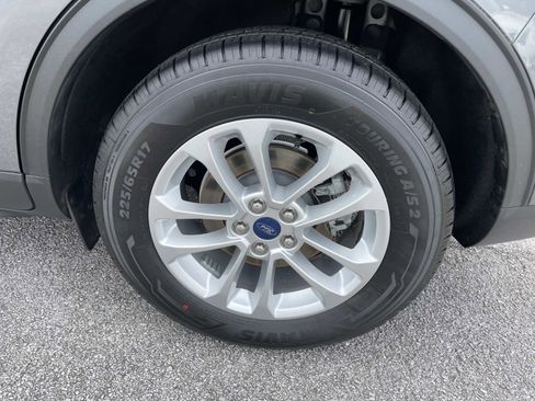 Used 2021 Ford Escape SE w/ Convenience Package FWD image 11