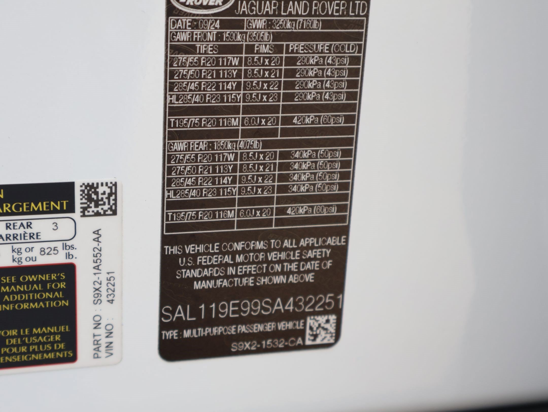 Certified 2025 Land Rover Range Rover Sport Autobiography AWD/4WD image 34