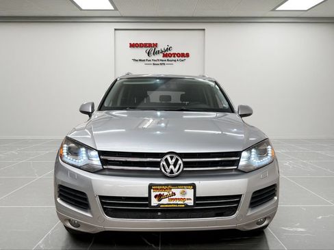 Used 2014 Volkswagen Touareg Sport AWD/4WD image 8