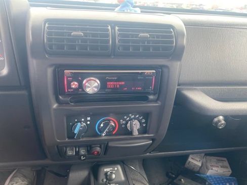 Used 2002 Jeep Wrangler SE AWD/4WD image 17