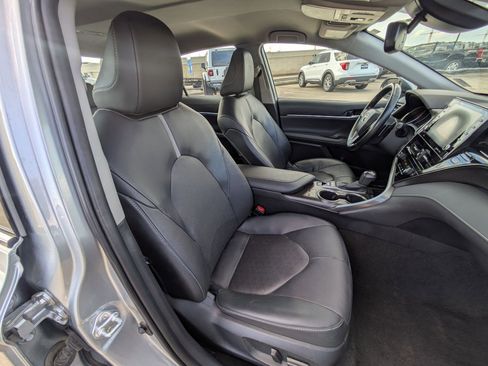 Used 2023 Toyota Camry XSE image 32