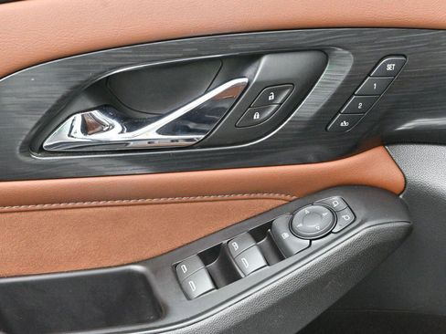 Used 2019 Chevrolet Traverse High Country w/ LPO, Floor Liner Package AWD/4WD image 14