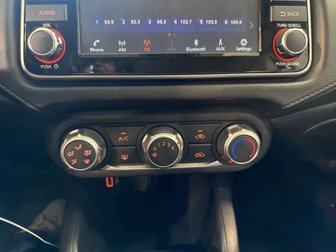 Used 2024 Nissan Versa S w/ S Plus Package FWD image 24