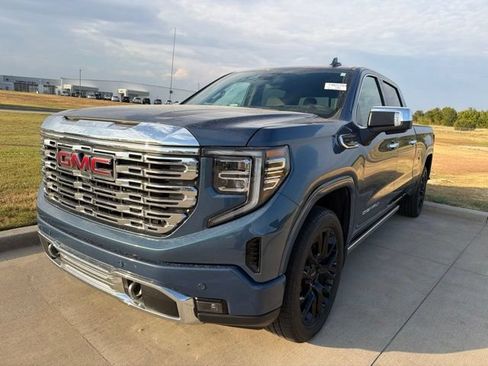 Used 2026 GMC Sierra 1500 Denali AWD/4WD image 2