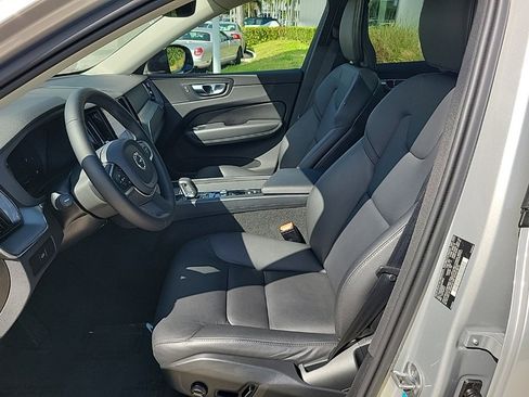 Used 2025 Volvo XC60 B5 Core image 13