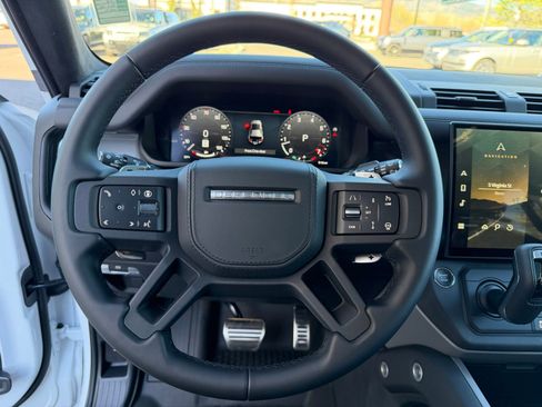 New 2026 Land Rover Defender 110 V8 image 10