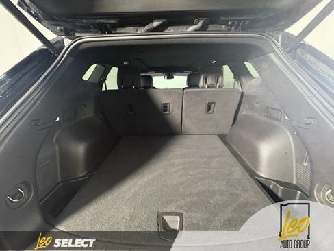 Used 2021 Chevrolet Blazer RS w/ Enhanced Convenience Package FWD image 11