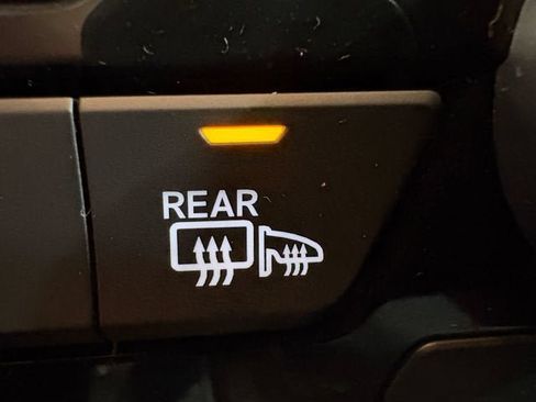 Used 2021 Honda CR-V Touring image 14