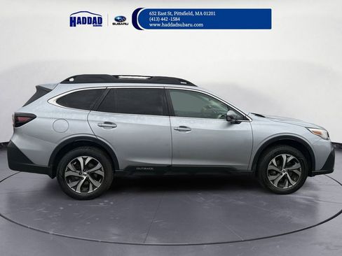 Used 2022 Subaru Outback Limited image 7