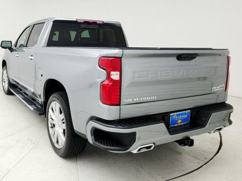 New 2026 Chevrolet Silverado 1500 High Country w/ High Country Premium Package AWD/4WD image 5