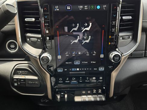 Used 2024 RAM 2500 Laramie w/ Safety Group AWD/4WD image 30