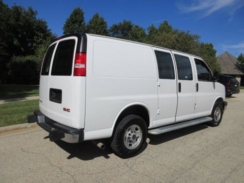 Used 2020 GMC Savana 2500 w/ Driver Convenience Package RWD image 15