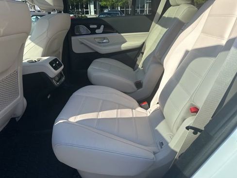 New 2026 Mercedes-Benz GLS 450 4MATIC image 25